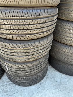 225/65r17 Cooper tires en excelentes condiciones de vida las r