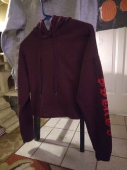 Rue 21 maroon crop-top hoodie