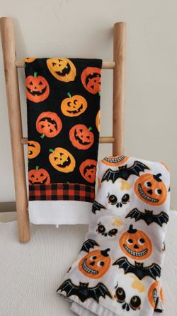 Towel Ladder with Towels