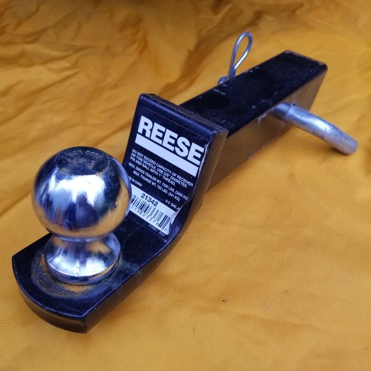 Reese Towpower Hitch And 2" Ball