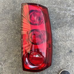 2007-2014 GMC Yukon and Yukon XL Right Passenger Taillight