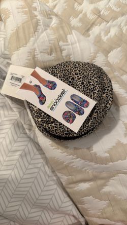 Unopened Purse Slippers