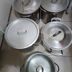 5 PIEZAS DE OLLAS DE COCINA /5 PIECE COOKWARE SET