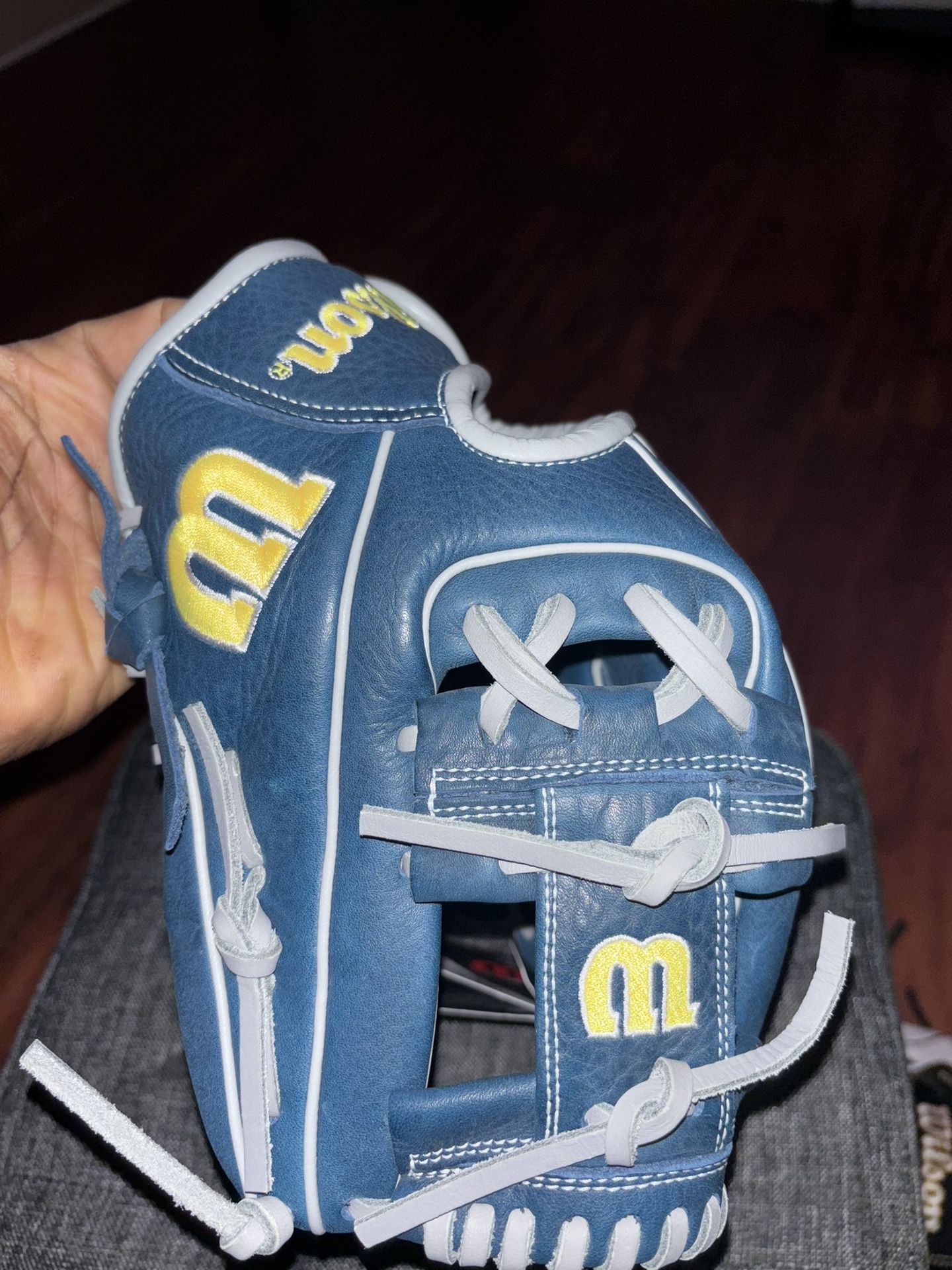 Brand New Infield Glove A1000 PRO