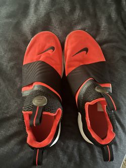 Nike Woman Shoes Size 6