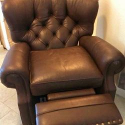 Rustic Reclining Chesterfield Chair