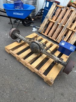 Dana 35