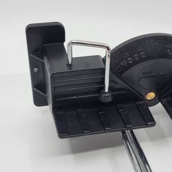 Vintage Jorgensen 64005 Precision Mitter box. Pre-owned, in good working 
and cosmetic shape. Please see photos for details.
Weight 1lb 12oz plus ship