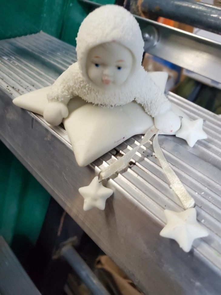 Star Snowbaby Figurine