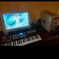 AKAI MPK 49 MIDI CONTROLLER KEYBOARD WITH DRUM PADS TRADE FOR PS5 DISC OR XBOX SERIES X 
