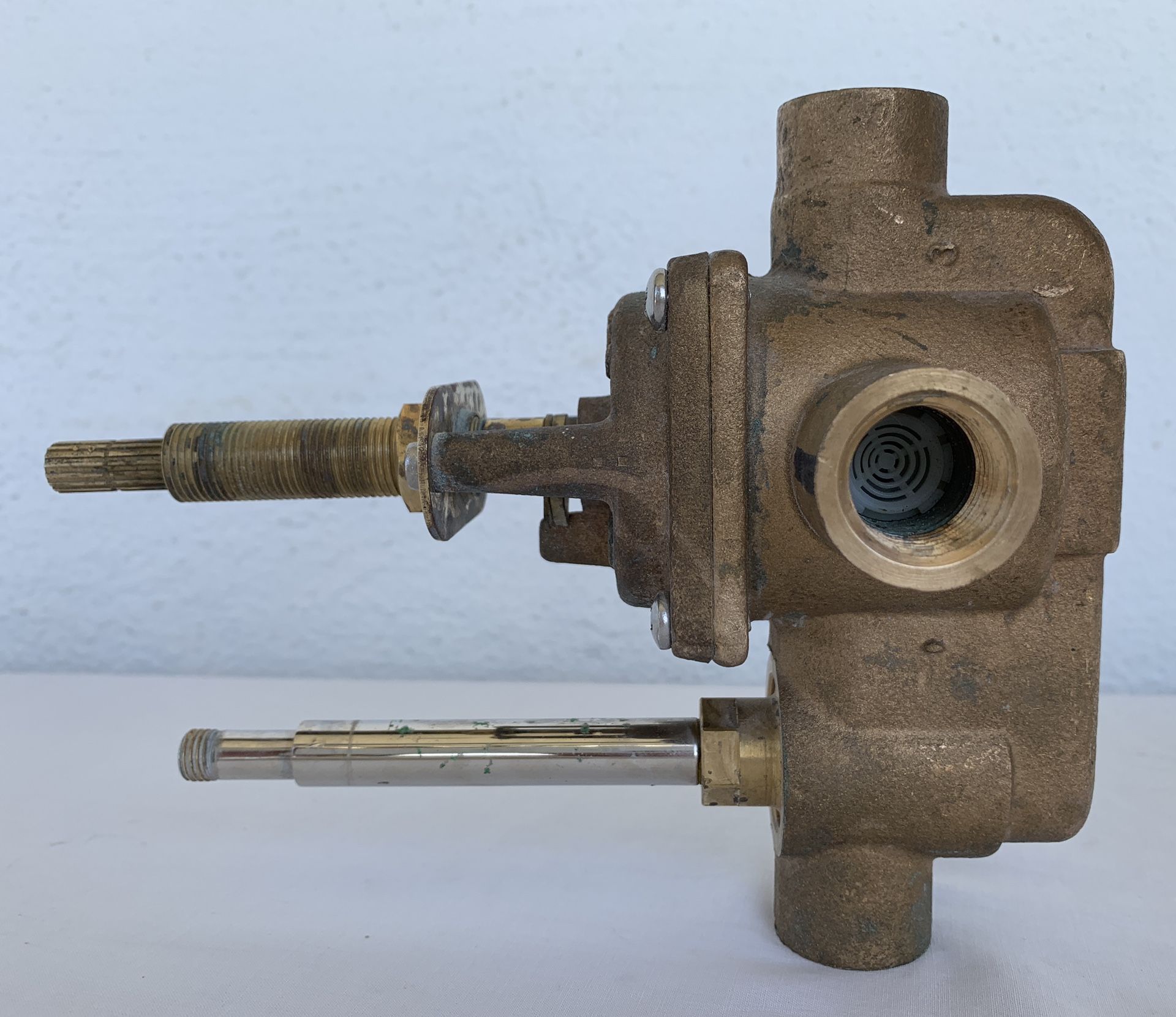 Newport Brass Brasstech Tempress II 1505 4 Port Tub and Shower Trim