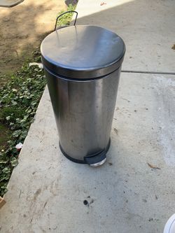 Small size garbage disposal