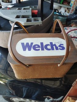 Vintage welchs picnic basket