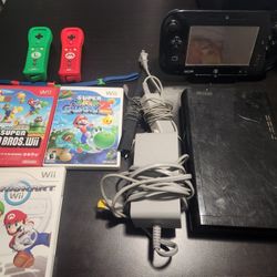 Wii U W/ 3 games & 2 Wiimotes