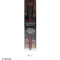 Brand new large powder foundation brush by Smashbox