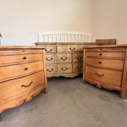 Dresser With 2 Night Stands