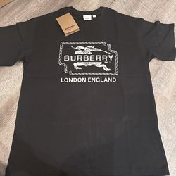 BURBERRY - T Shirt 