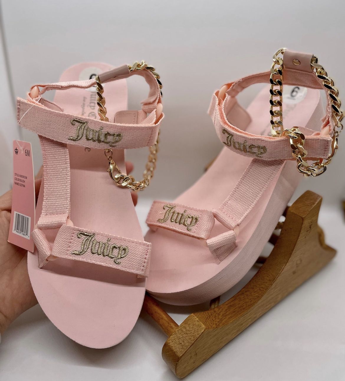 Juicy Couture Eleyna Chain Platform Sandals for Sale in Pompano Beach, FL -  OfferUp