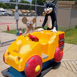Tom & Jerry Coin Operated Kiddie Ride!