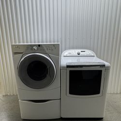Whirlpool Washer & Electric Dryer Set