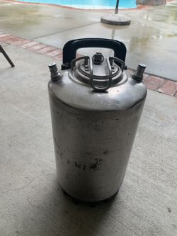 Bar Syrup Soda Canisters