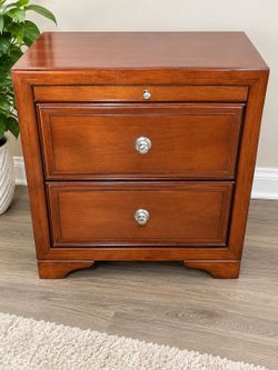 Nightstand dresser