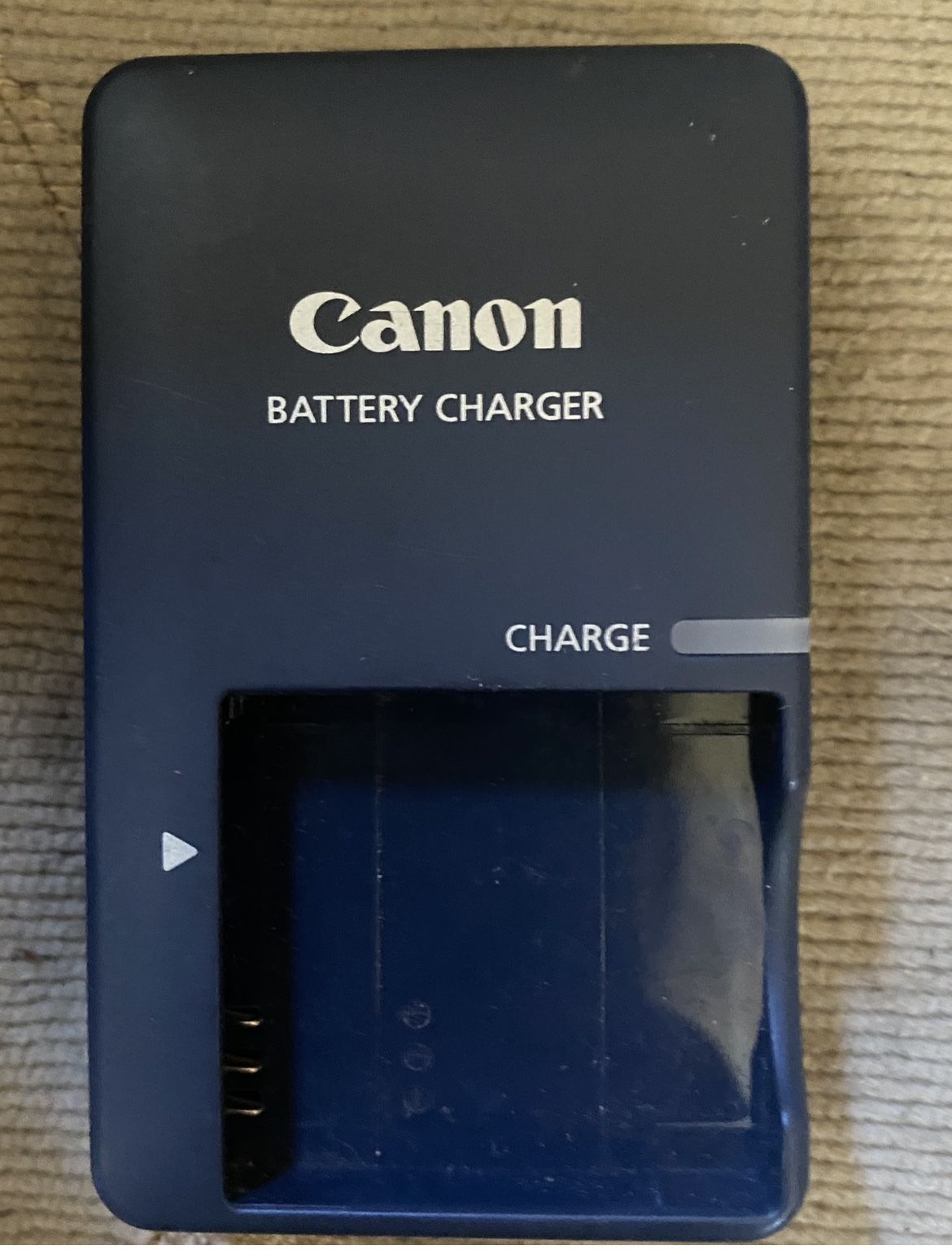 Original Canon, CB-2 LV Battery Charger For NB-4L IXUS 75 130 120 117 255 230HS