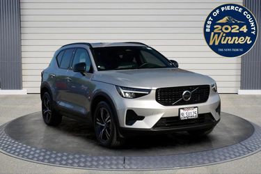 2024 Volvo XC40