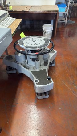 vinten heavy duty studio camera base