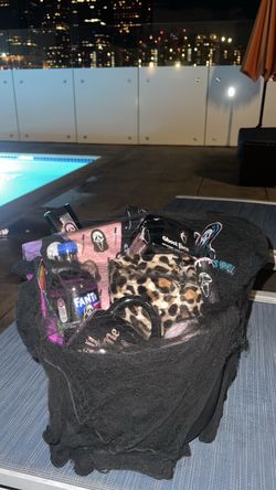 AUTHENTIC GHOST FACE SPOOKY BASKET