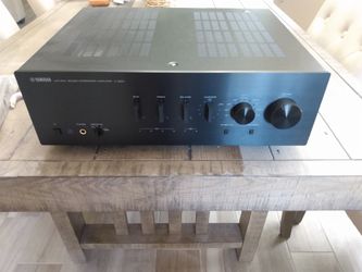 Yamaha Natural Sound Integrated Stereo amplifier