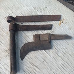 Brush Axe and Two Splitting Froes
