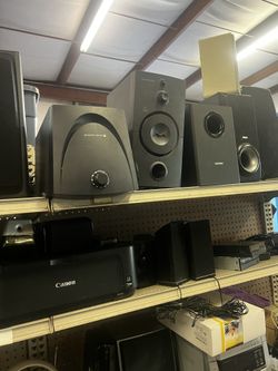 Various Speaker Basses