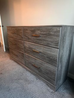 Dresser Set