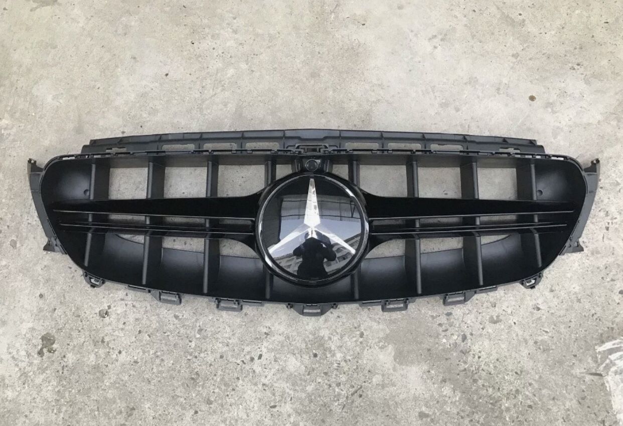 E300 W213air-inlet grille