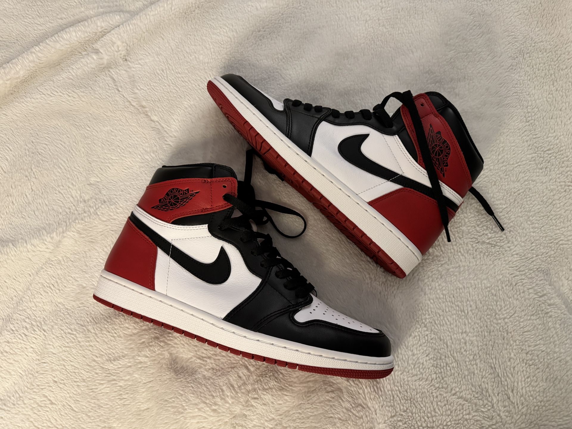 Air Jordan 1 Black Toe Sz 11 No Box