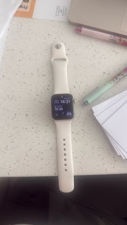 Apple Watch SE newest generation