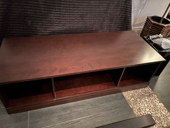 Free Wooden TV Stand