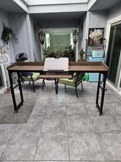 QUEEN OVER BED TABLE/ DESK