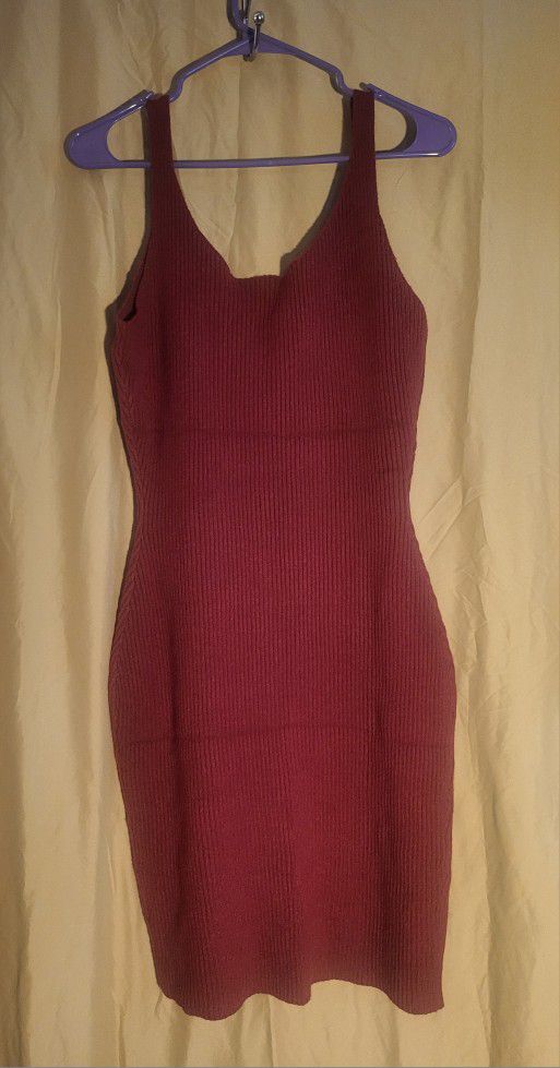 (New) L Midi Sweater Dress