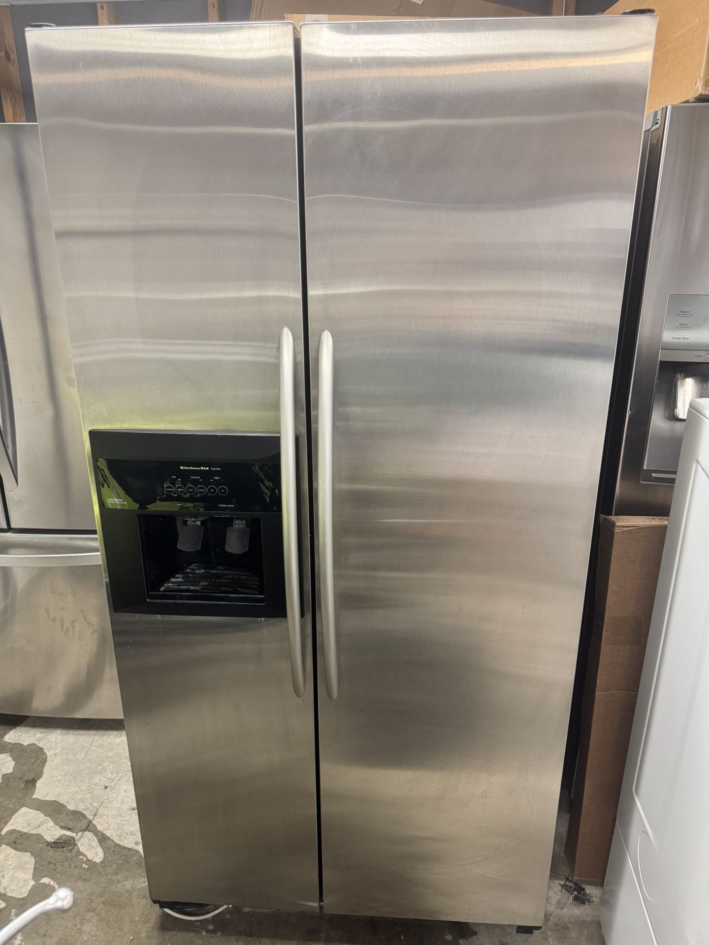 Refrigerator