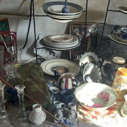 Weeklong (Yard Sale )Collectibles ,Antiques, Bone China And Much, Much More, Etc.!!!