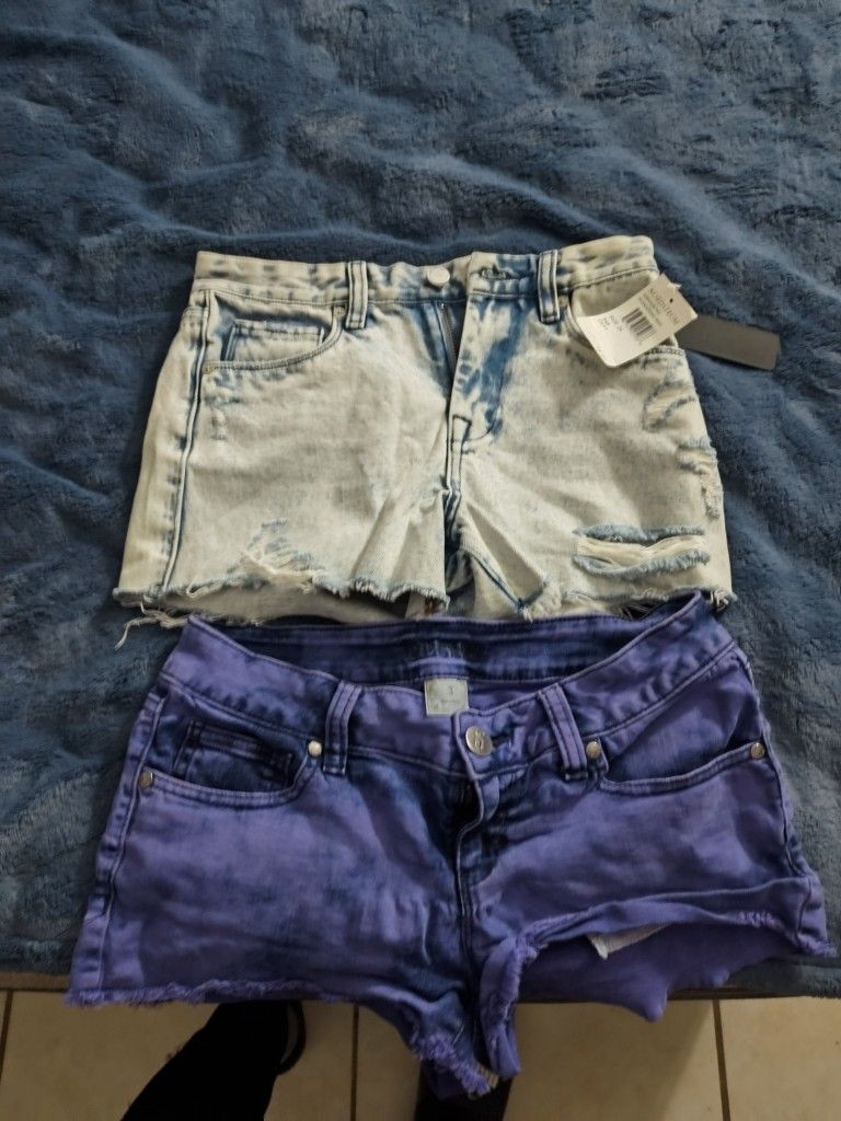 Free/Gratis Booty Shorts