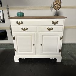 Maple Buffet/sideboard/hutch