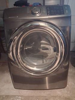 Samsung Front Load Dryer with Steam