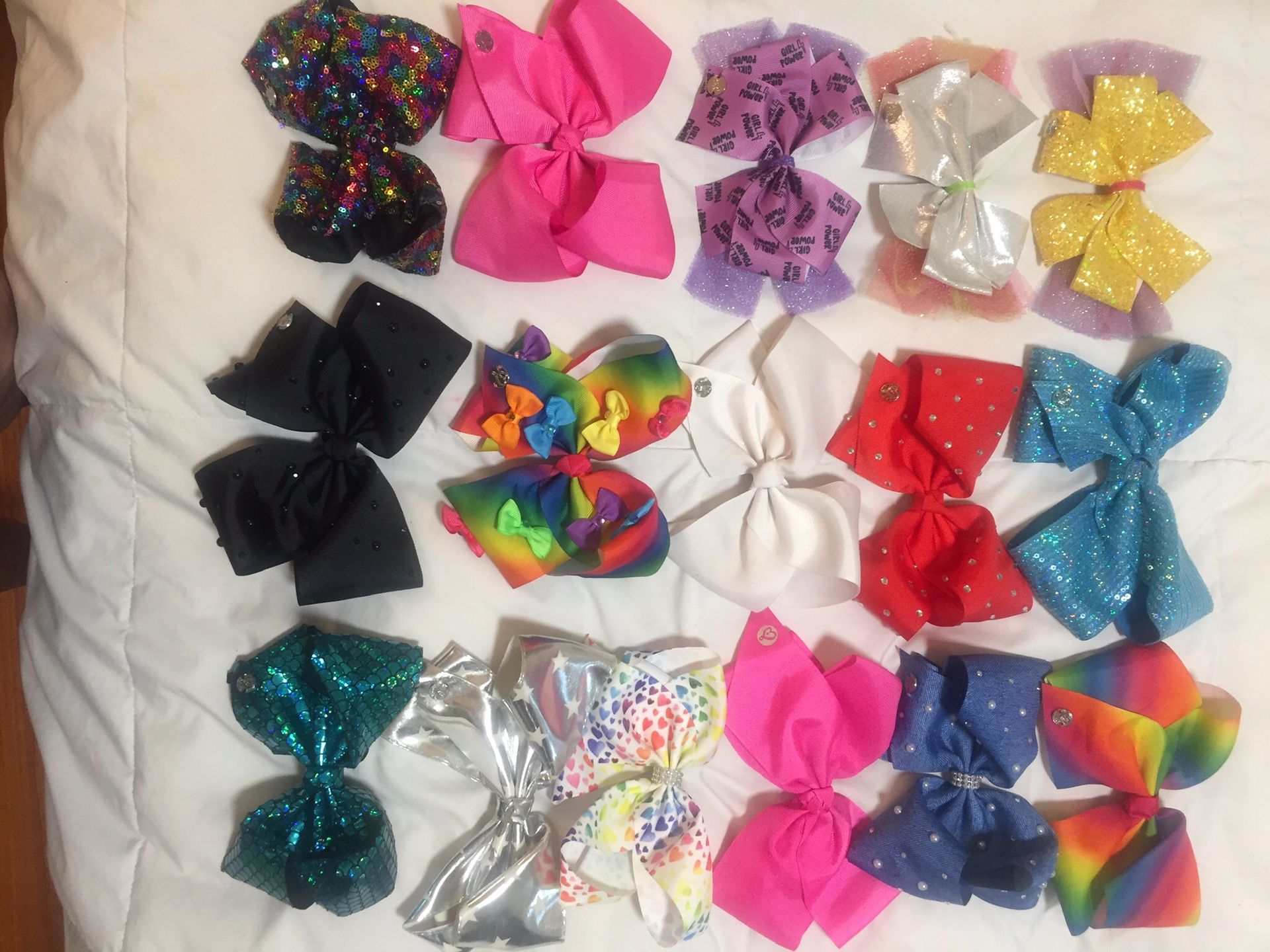 JoJo hair bows