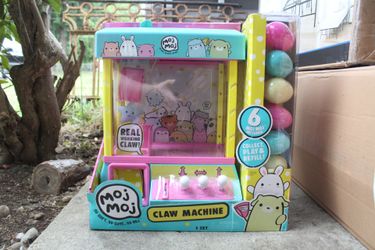 Brand new moj moj squishy claw crane machine