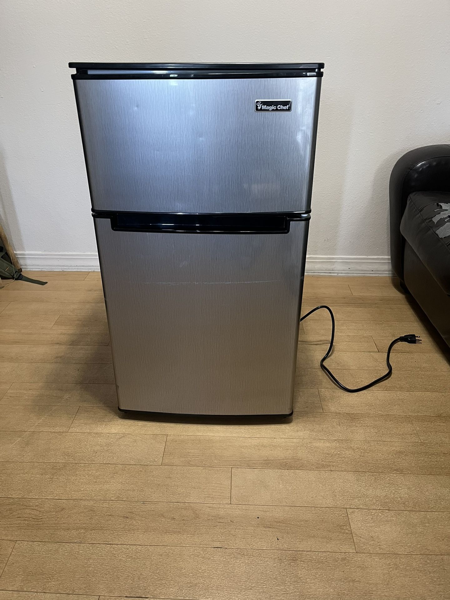 Magic Chef 3.1 cu. ft. Mini Fridge In Stainless Look