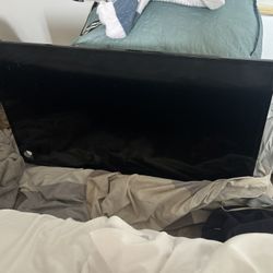 Vizio 40’ TV