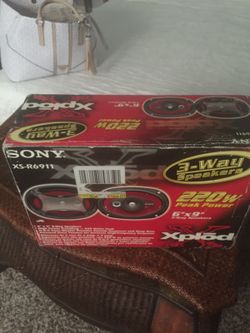 Sony car speakers brand new